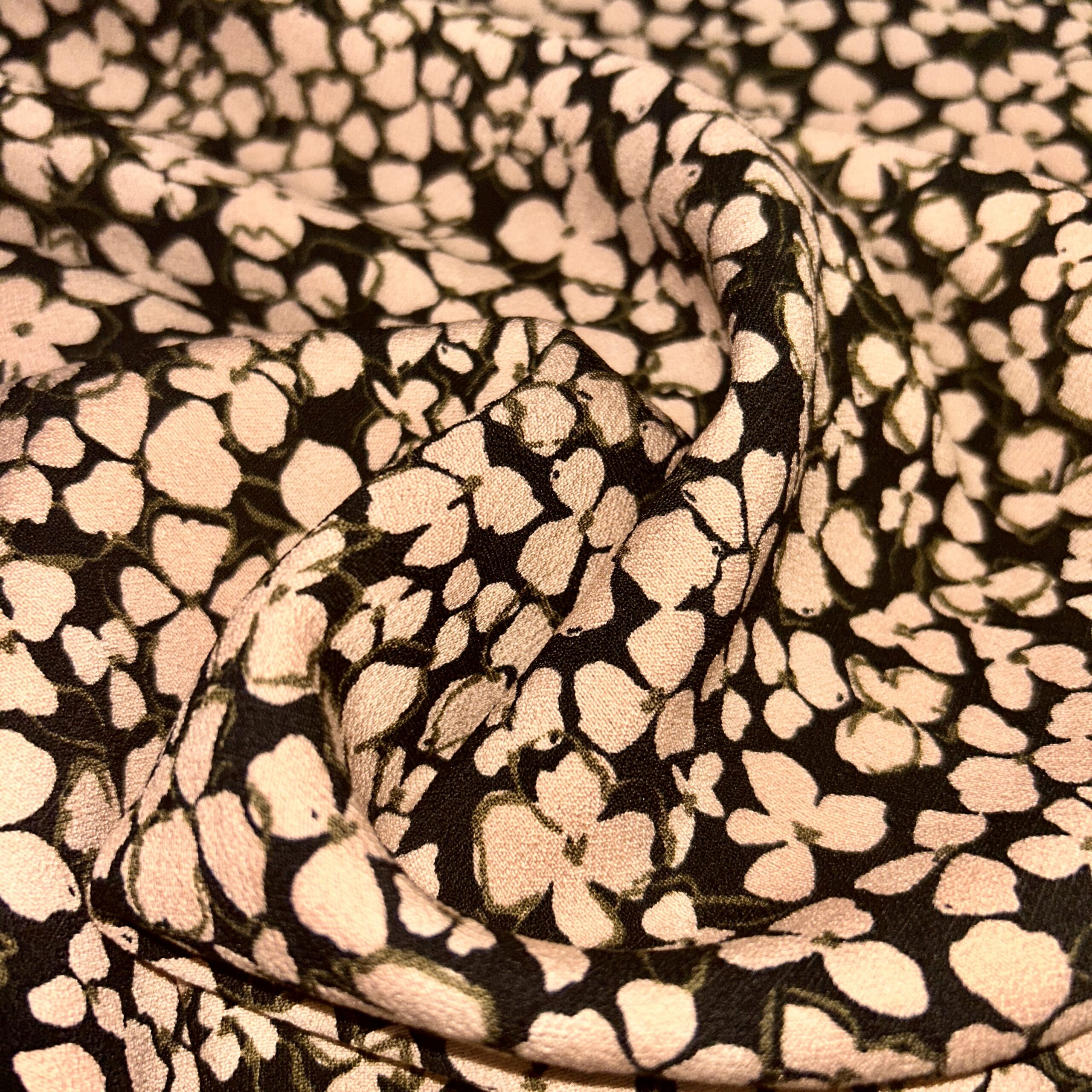 Viscose Crepe Small Flowers