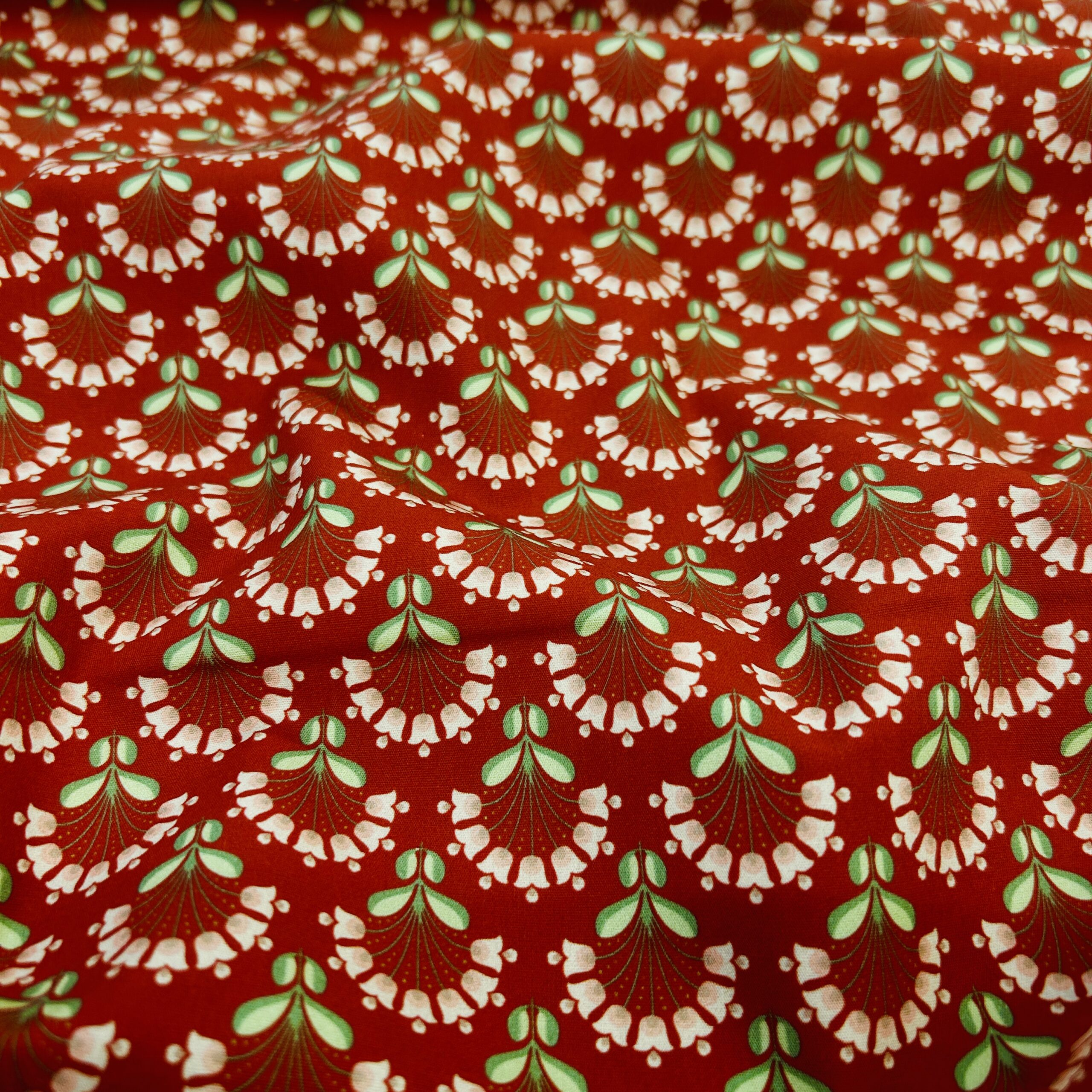 Popeline di cotone grafico e floreale