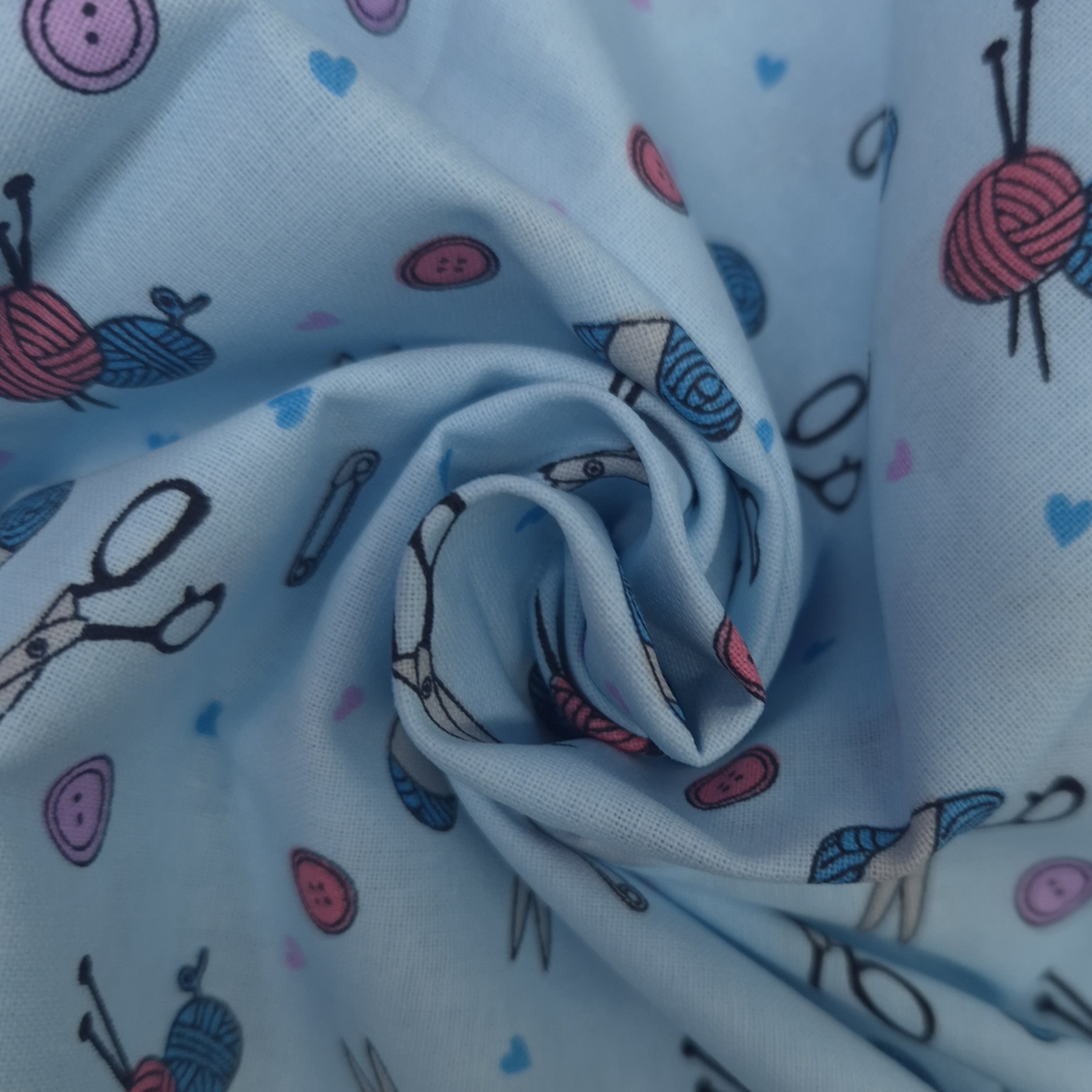 Tissu en coton Happy Sewing